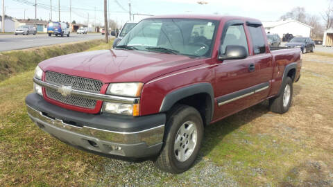 2005 Chevrolet Silverado 1500 for sale at Burkholder Motors in Middletown DE