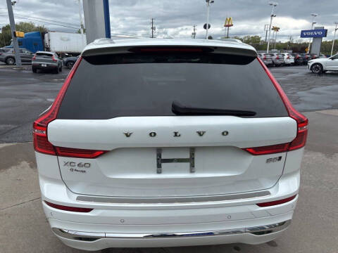 2023 Volvo XC60 B5 Plus Bright Theme