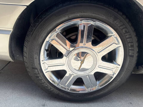 2004 Ford Thunderbird Deluxe