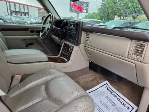 2004 Cadillac Escalade