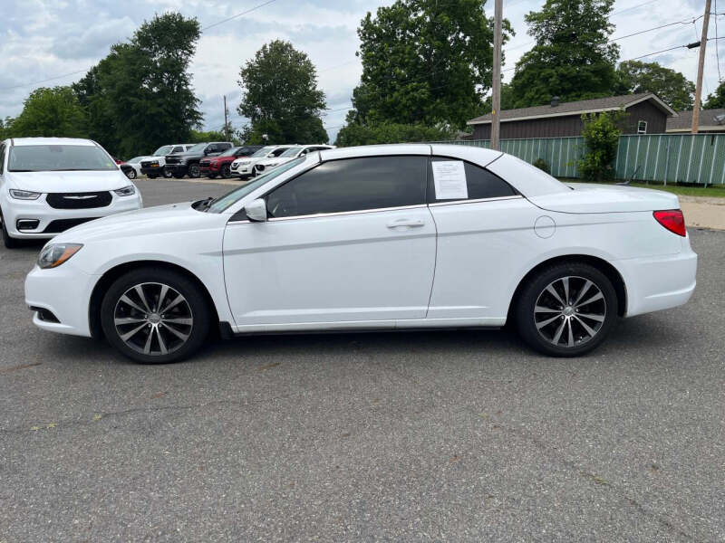 2013 Chrysler 200 S