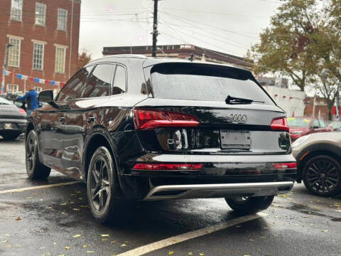 2019 Audi Q5 quattro Premium 45 TFSI