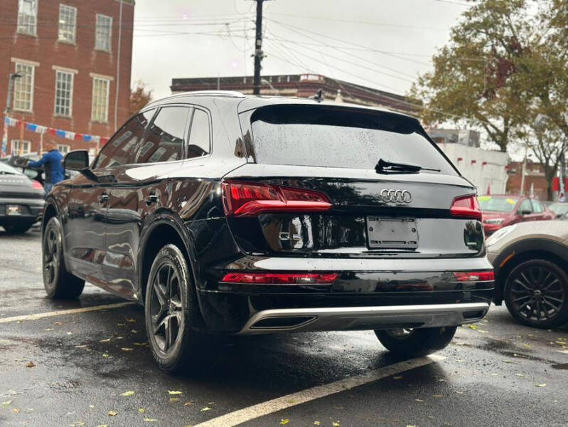 2019 Audi Q5 quattro Premium 45 TFSI