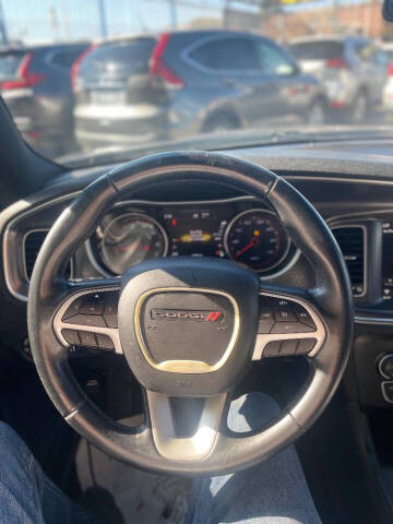 2018 Dodge Charger SXT Plus