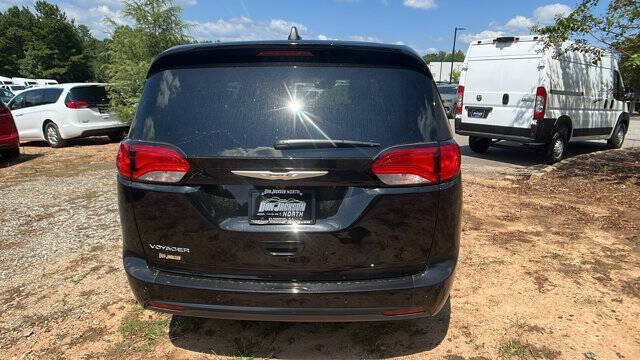 2026 Chrysler Voyager LX