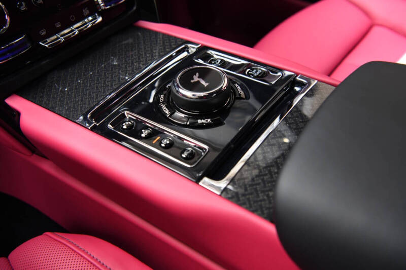 2023 Rolls-Royce Black Badge Cullinan