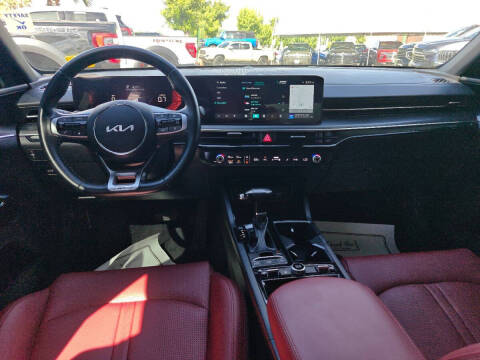 2025 Kia K5
