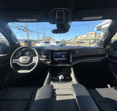 2024 Jeep Wagoneer L Series III