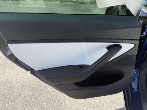 2019 Tesla Model 3 Standard Range Plus