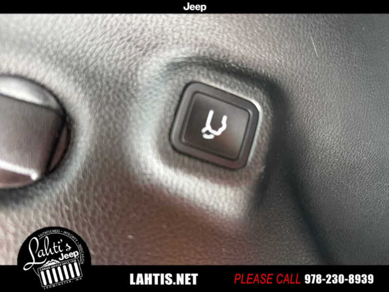 2022 Jeep Compass (Red) Edition