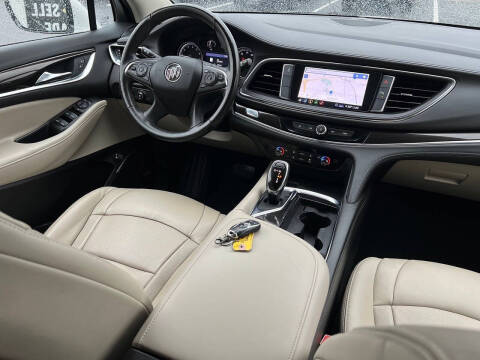 2021 Buick Enclave Essence