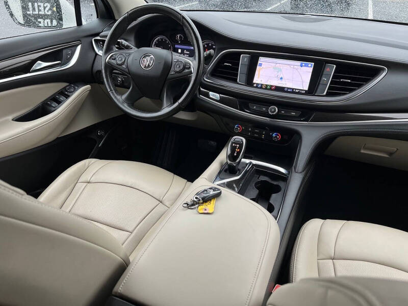 2021 Buick Enclave Essence