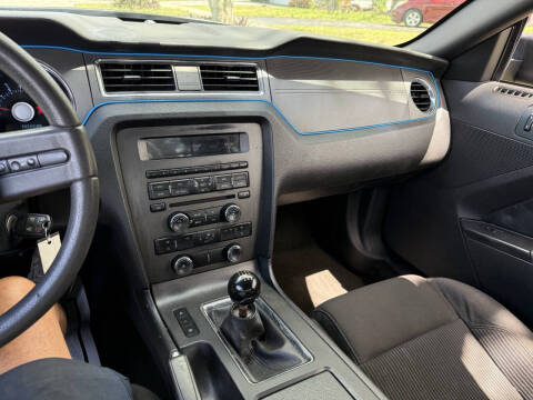 2012 Ford Mustang V6 Premium