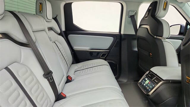 2023 Rivian R1T Adventure