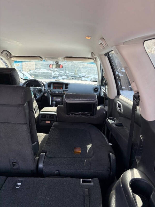 2014 Nissan Pathfinder SL