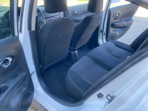 2018 Nissan Versa SV