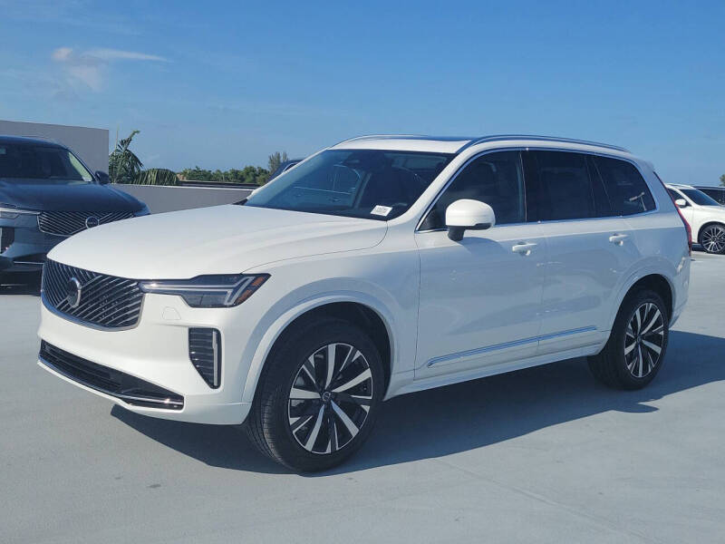 2026 Volvo XC90 B5 Core