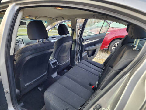 2010 Subaru Legacy 2.5i Premium