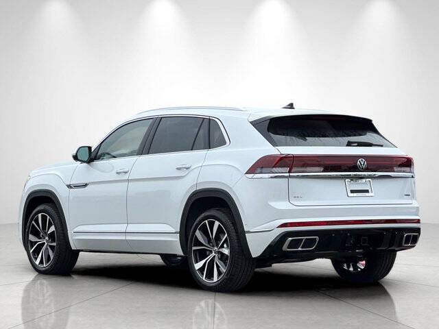 2026 Volkswagen Atlas Cross Sport SEL Premium R-Line 4Motion