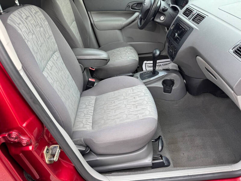 2005 Ford Focus ZXW SES