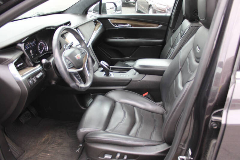 2017 Cadillac XT5 Platinum