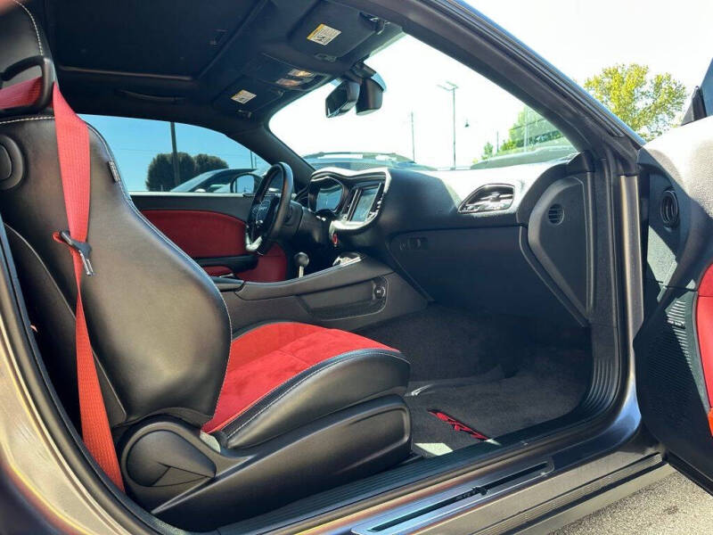 2016 Dodge Challenger SRT Hellcat