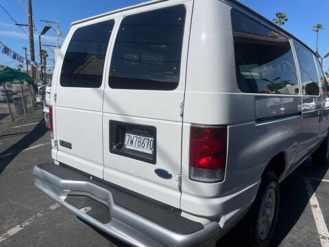 2005 Ford E-Series