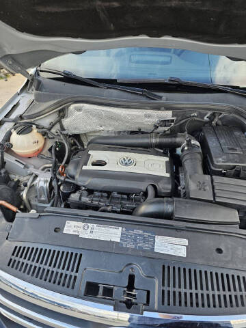 2011 Volkswagen Tiguan SEL 4Motion