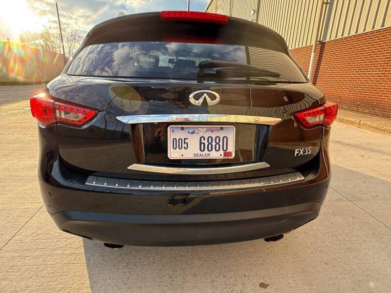 2012 Infiniti FX35