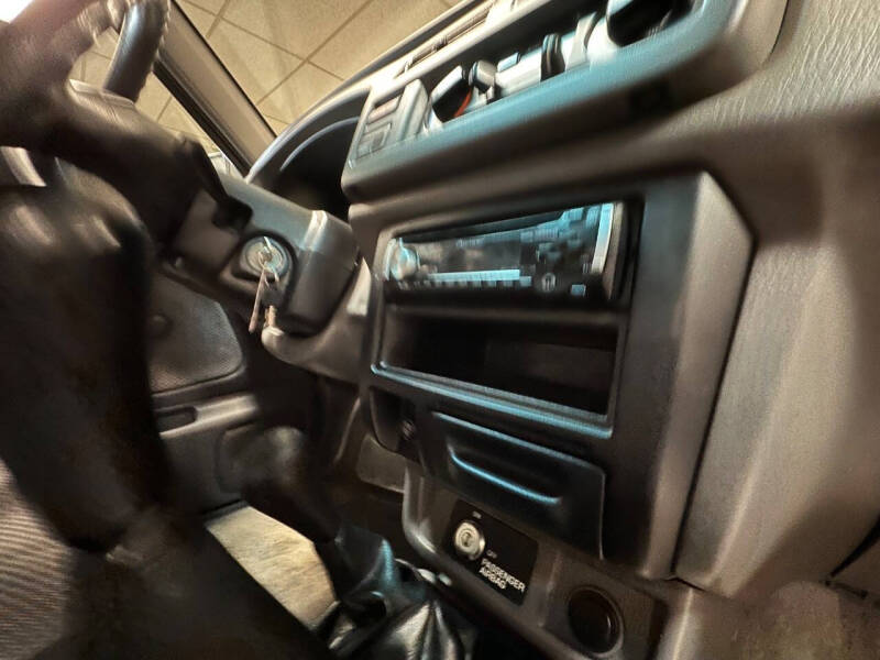 1998 Nissan Frontier XE