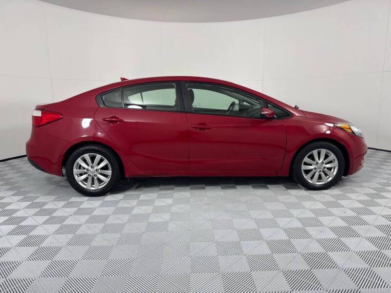 2016 Kia Forte LX photo 4