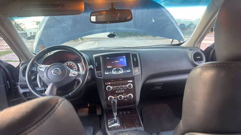 2010 Nissan Maxima