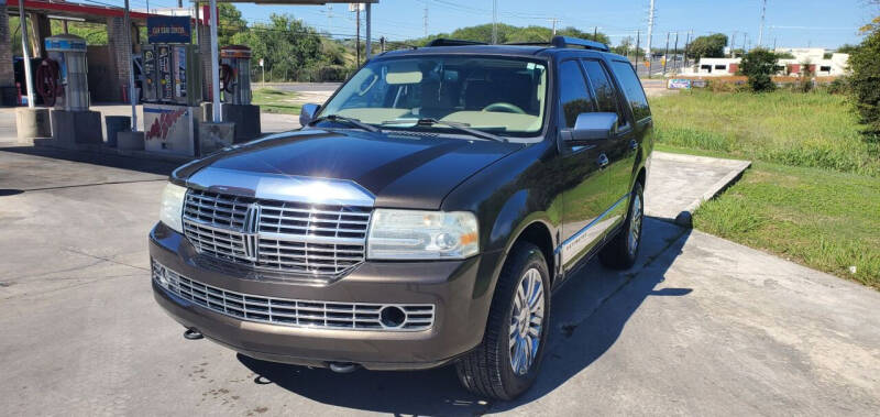 2008 Lincoln Navigator for sale at Elon Auto Sales LLC in San Antonio TX