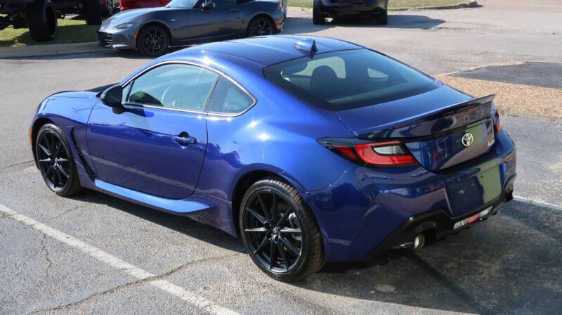 2024 Toyota GR86 Premium