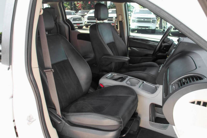 2020 Dodge Grand Caravan SXT