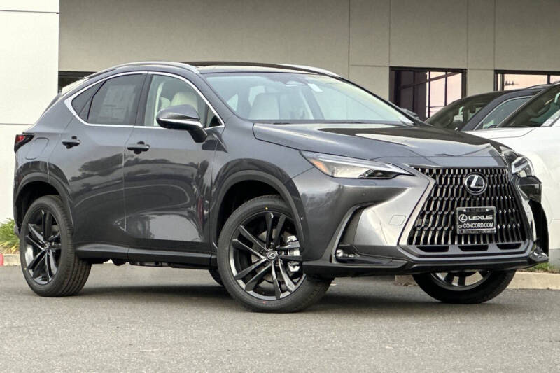 2026 Lexus NX 450h+ Luxury