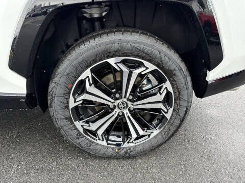 2025 Toyota RAV4 Plug-in Hybrid XSE