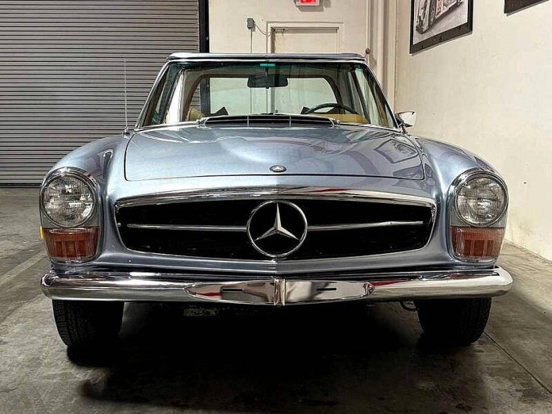 1970 Mercedes-Benz 280-Class