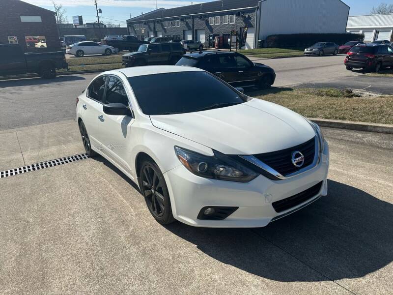 2017 Nissan Altima for sale at Abe's Auto LLC in Lexington KY