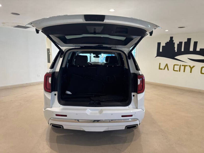 2023 GMC Acadia Denali