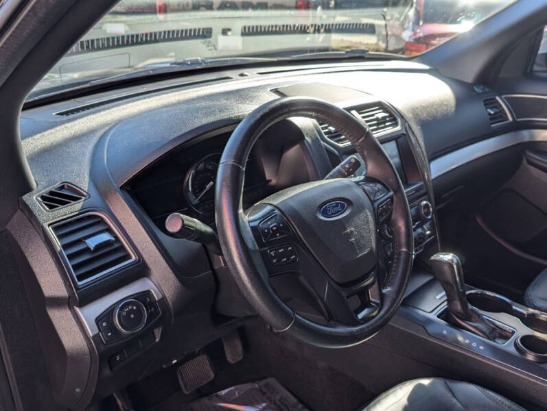 2017 Ford Explorer XLT