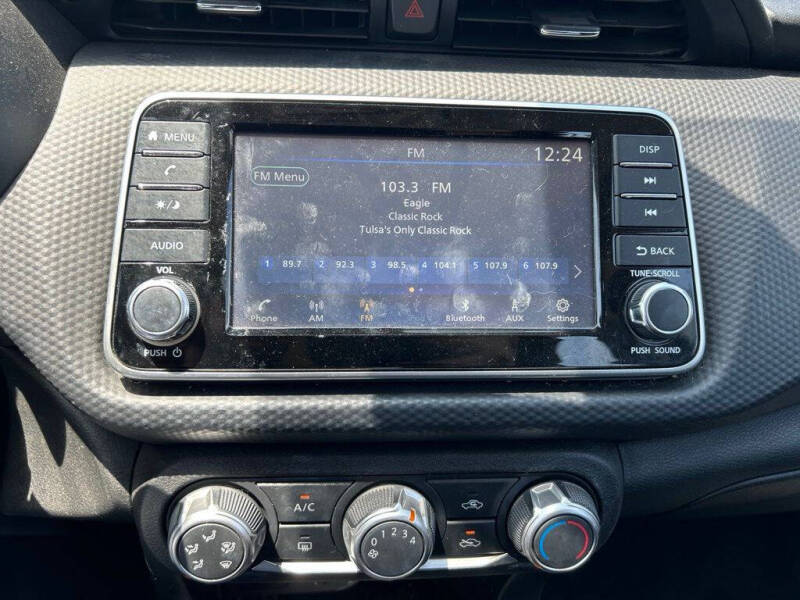 2024 Nissan Kicks S