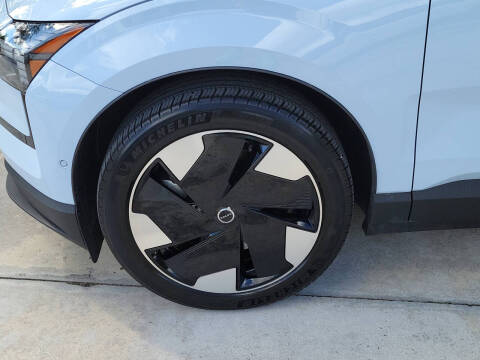 2025 Volvo EX30 Twin Ultra