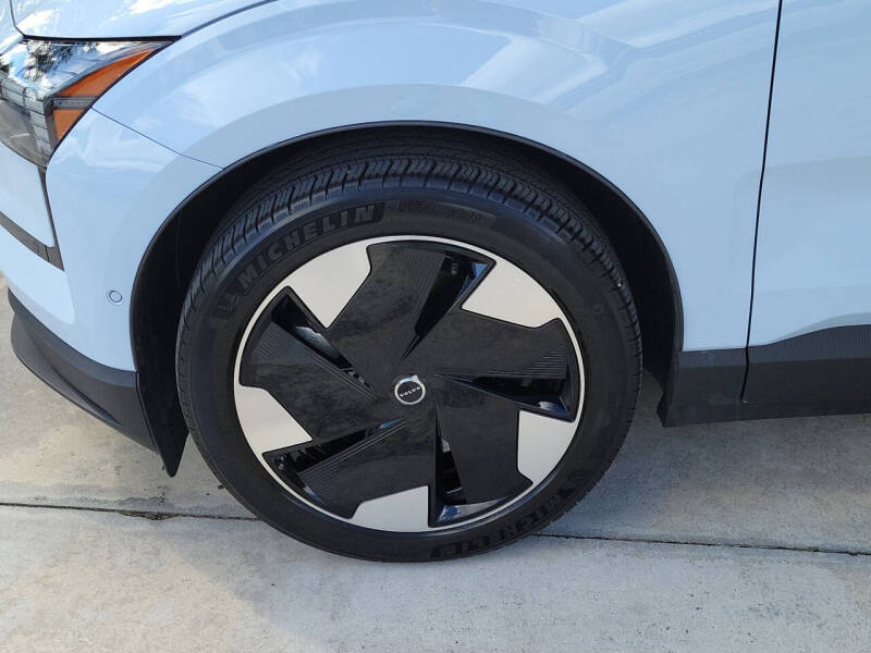 2025 Volvo EX30 Twin Ultra