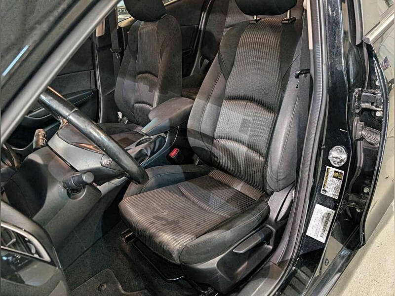 2016 Mazda MAZDA3 i Touring