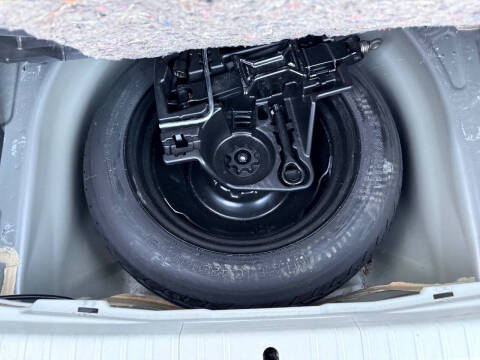 2013 Toyota Prius Three