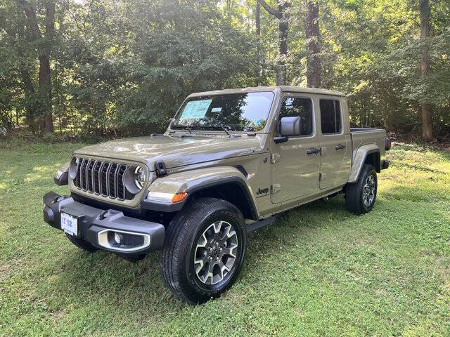 2026 Jeep Gladiator Sahara