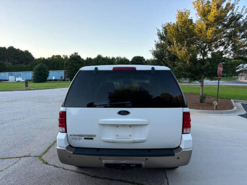 2004 Ford Expedition Eddie Bauer