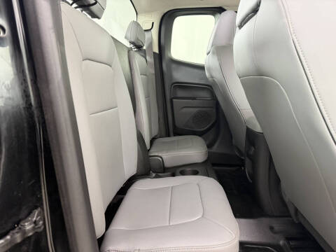 2022 GMC Canyon Elevation Standard