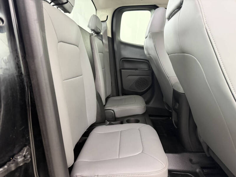 2022 GMC Canyon Elevation Standard